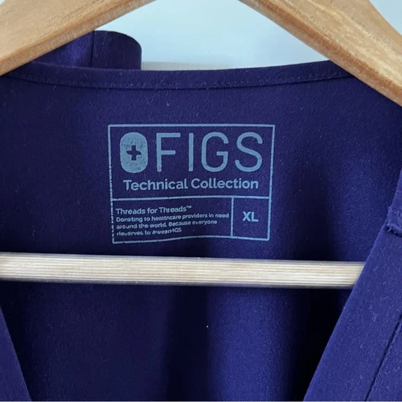 Figs Scrub Set in Deep Purple - Picture 3 of 9